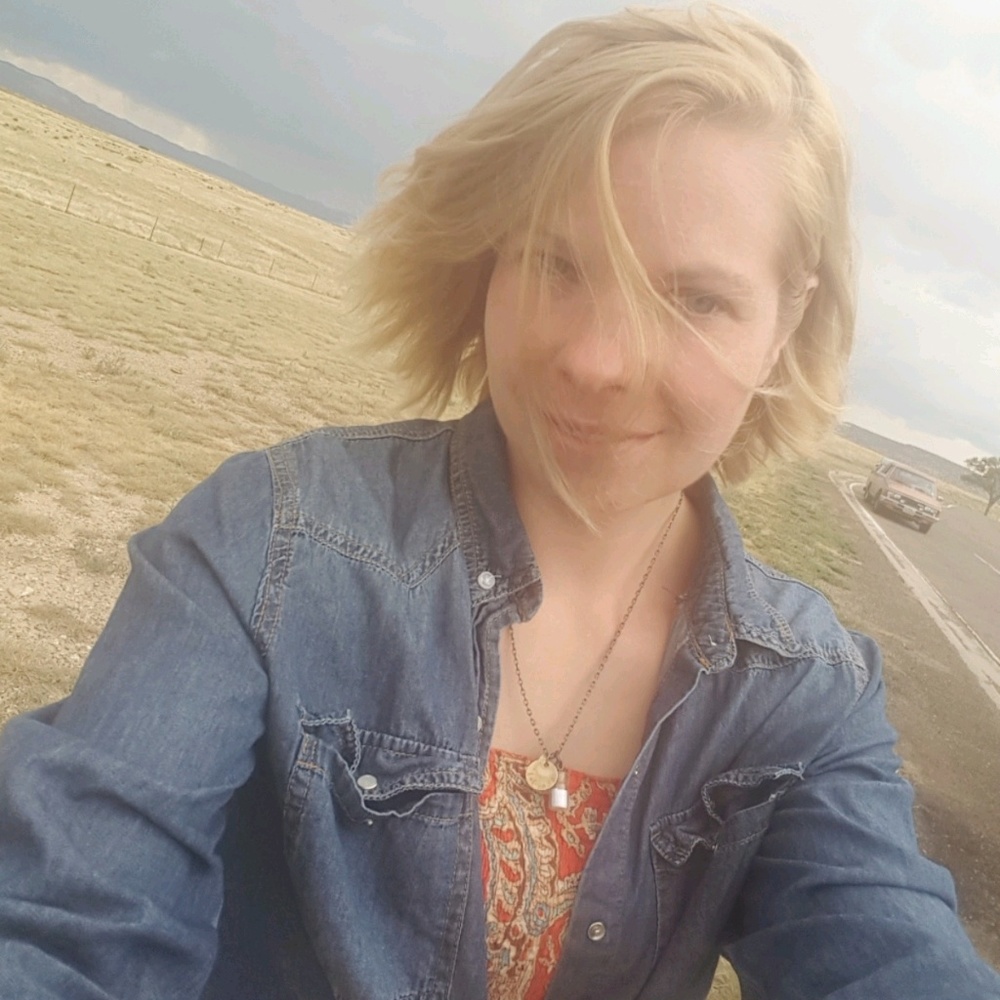Meet your Posher, Leeann